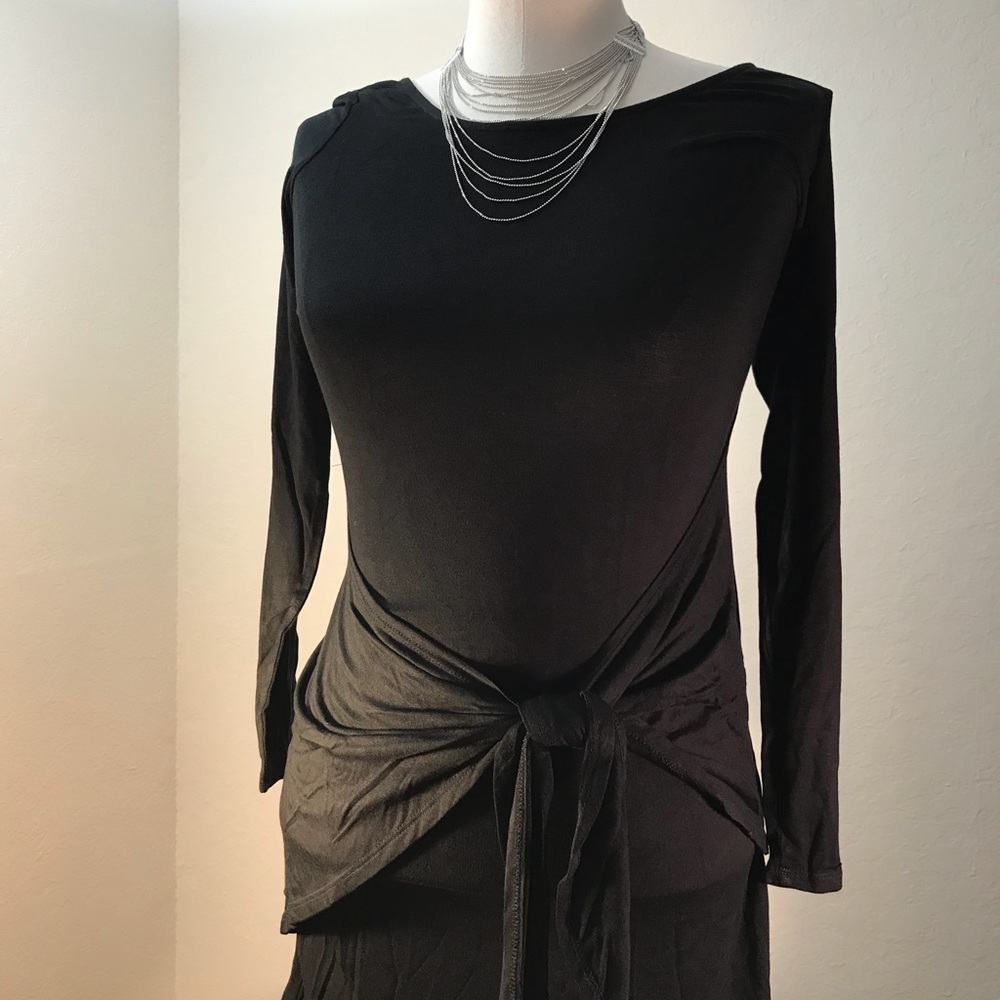 Cute Love, Fire black dress